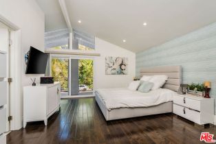 Single Family Residence, 19715 Greenbriar dr, Tarzana, CA 91356 - 16