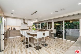 Single Family Residence, 19715 Greenbriar dr, Tarzana, CA 91356 - 5