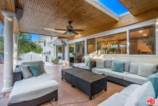 Single Family Residence, 19715 Greenbriar dr, Tarzana, CA 91356 - 25