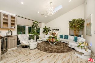 Single Family Residence, 19715 Greenbriar dr, Tarzana, CA 91356 - 15