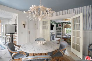 , 2704 3rd Street, Santa Monica, CA 90405 - 6