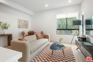 , 10310 Santa Monica blvd, Westwood, CA 90025 - 4