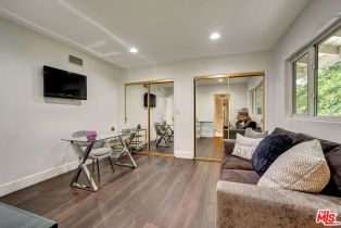 Single Family Residence, 3530 Royal Woods dr, Sherman Oaks, CA 91403 - 15