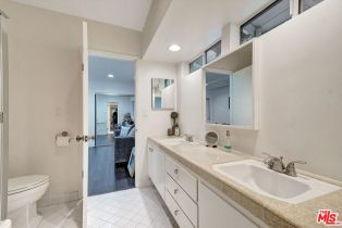 Single Family Residence, 3530 Royal Woods dr, Sherman Oaks, CA 91403 - 14