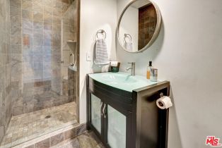 Single Family Residence, 3530 Royal Woods dr, Sherman Oaks, CA 91403 - 11