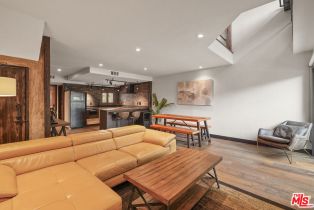 Condominium, 10926 Bluffside dr, Studio City, CA 91604 - 4