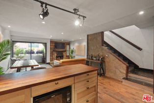 Condominium, 10926 Bluffside dr, Studio City, CA 91604 - 8