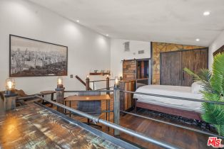 Condominium, 10926 Bluffside dr, Studio City, CA 91604 - 17