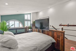 Condominium, 10926 Bluffside dr, Studio City, CA 91604 - 15