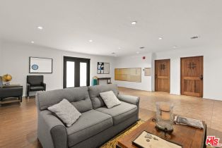 Condominium, 10926 Bluffside dr, Studio City, CA 91604 - 34