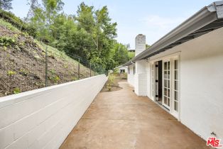 Single Family Residence, 20546 Miranda pl, Woodland Hills, CA 91367 - 31