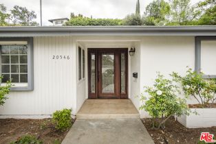 Single Family Residence, 20546 Miranda pl, Woodland Hills, CA 91367 - 2