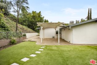 Single Family Residence, 20546 Miranda pl, Woodland Hills, CA 91367 - 35