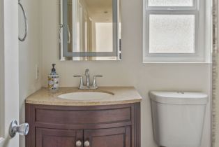 Single Family Residence, 20546 Miranda pl, Woodland Hills, CA 91367 - 26