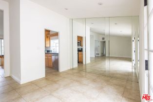 Single Family Residence, 20546 Miranda pl, Woodland Hills, CA 91367 - 15