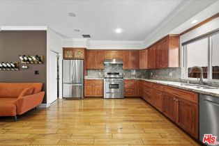 Single Family Residence, 4712 Cedros ave, Sherman Oaks, CA 91403 - 11