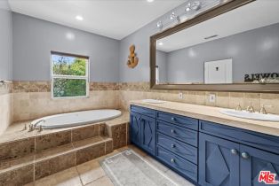 Single Family Residence, 4712 Cedros ave, Sherman Oaks, CA 91403 - 23