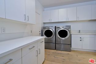 Single Family Residence, 4035 Pacheco dr, Sherman Oaks, CA 91403 - 34