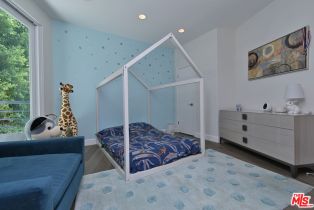 Single Family Residence, 4035 Pacheco dr, Sherman Oaks, CA 91403 - 39