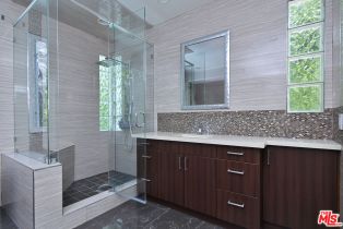 Single Family Residence, 4035 Pacheco dr, Sherman Oaks, CA 91403 - 48