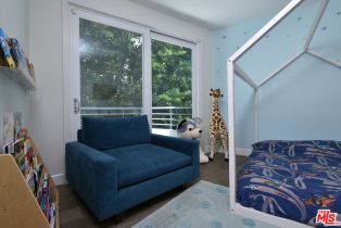 Single Family Residence, 4035 Pacheco dr, Sherman Oaks, CA 91403 - 40