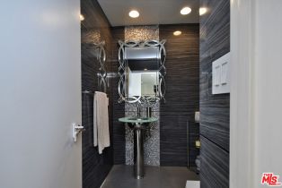 Single Family Residence, 4035 Pacheco dr, Sherman Oaks, CA 91403 - 33