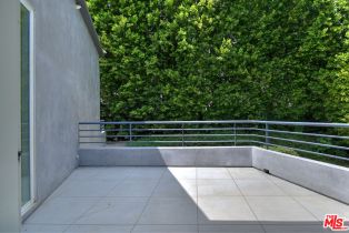 Single Family Residence, 4035 Pacheco dr, Sherman Oaks, CA 91403 - 44