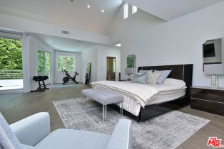 Single Family Residence, 4035 Pacheco dr, Sherman Oaks, CA 91403 - 42