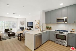 , 1901 Buena Vista st, Burbank, CA 91504 - 3