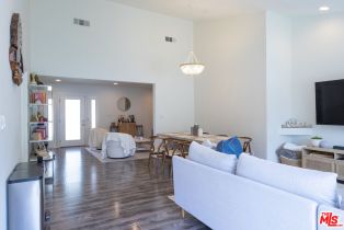 Single Family Residence, 17448 Collins st, Encino, CA 91316 - 15