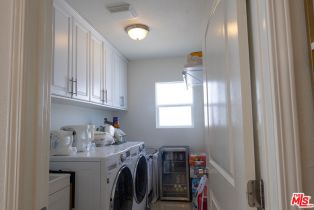 Single Family Residence, 17448 Collins st, Encino, CA 91316 - 14