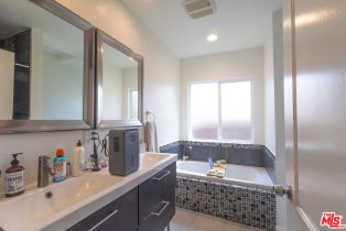 Single Family Residence, 17448 Collins st, Encino, CA 91316 - 25