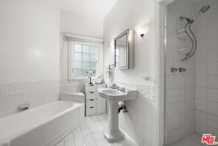 Residential Income, 133 Bedford dr, Beverly Hills, CA 90212 - 8