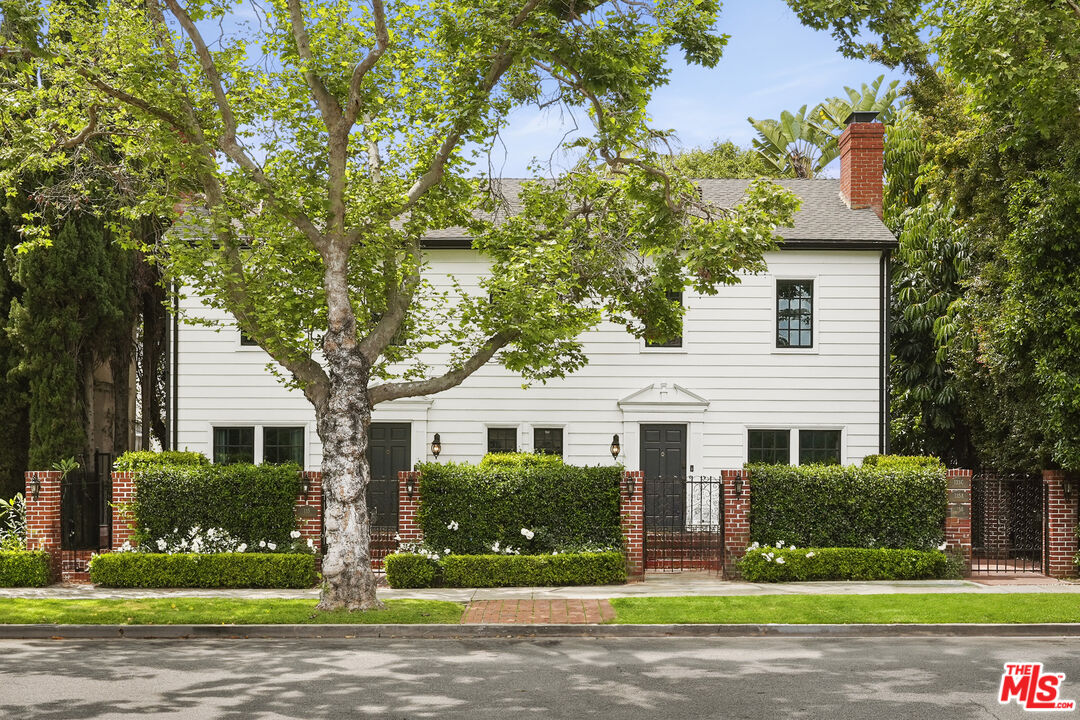 Residential Income, 133 Bedford dr, Beverly Hills, CA 90212 - 1
