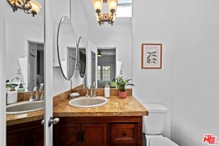 Condominium, 697 Bay st, Santa Monica, CA 90405 - 17