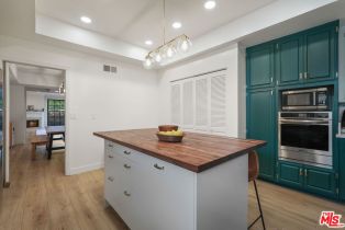 Condominium, 10336 Almayo ave, Westwood, CA 90064 - 12