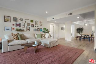 Condominium, 10336 Almayo ave, Westwood, CA 90064 - 4