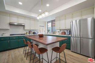 Condominium, 10336 Almayo ave, Westwood, CA 90064 - 10