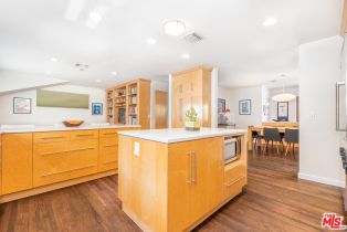 , 16811 Escalon dr, Encino, CA 91436 - 9