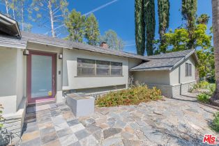 , 16811 Escalon dr, Encino, CA 91436 - 3