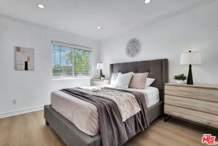 Single Family Residence, 4476 Calhoun ave, Sherman Oaks, CA 91423 - 22