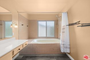 Condominium, 5245 Coldwater Canyon ave, Sherman Oaks, CA 91401 - 17