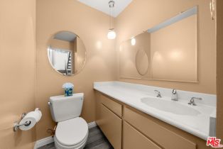 Condominium, 5245 Coldwater Canyon ave, Sherman Oaks, CA 91401 - 10