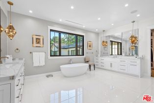 Single Family Residence, 16144 HIGH VALLEY pl, Encino, CA 91436 - 24