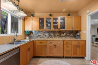 Single Family Residence, 4300 Pampas rd, Woodland Hills, CA 91364 - 12