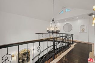 Single Family Residence, 17230 Silver ln, Encino, CA 91316 - 13