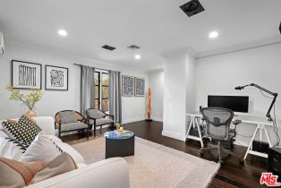 Single Family Residence, 17230 Silver ln, Encino, CA 91316 - 28