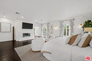 Single Family Residence, 17230 Silver ln, Encino, CA 91316 - 15