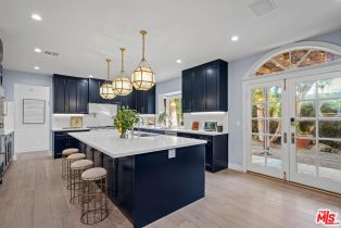 Single Family Residence, 17230 Silver ln, Encino, CA 91316 - 7