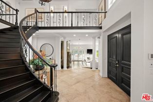 Single Family Residence, 17230 Silver ln, Encino, CA 91316 - 4